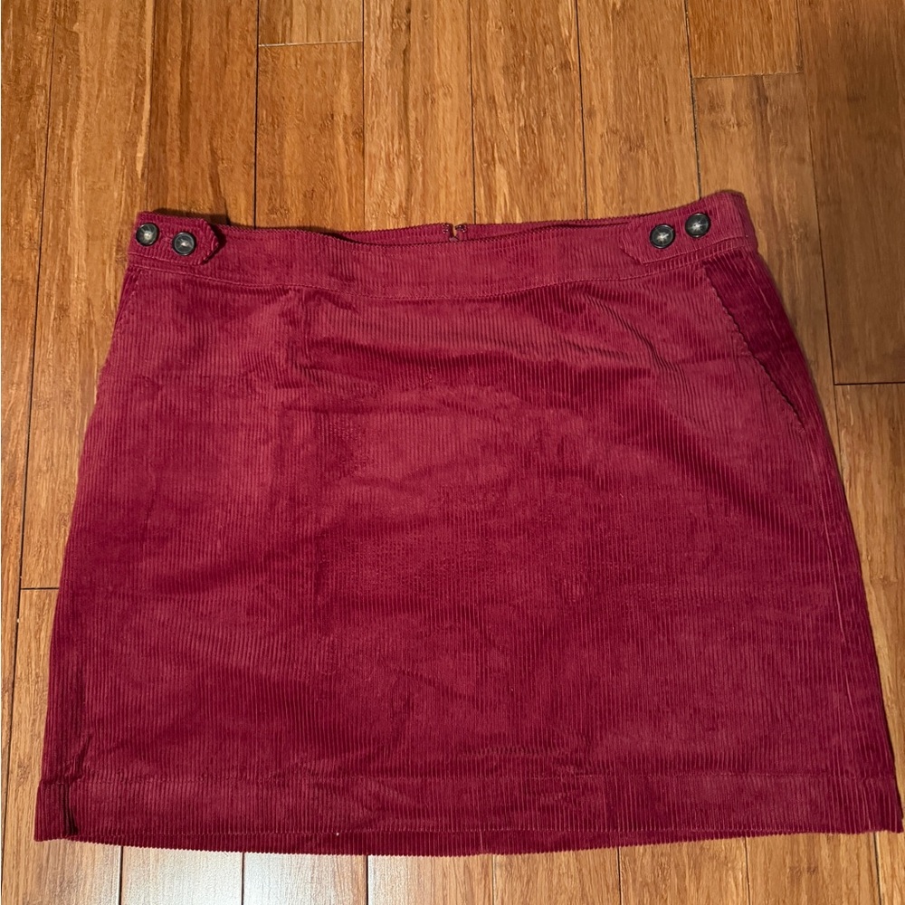 LOFT Women’s Burgundy Corduroy Mini Skirt Size 18